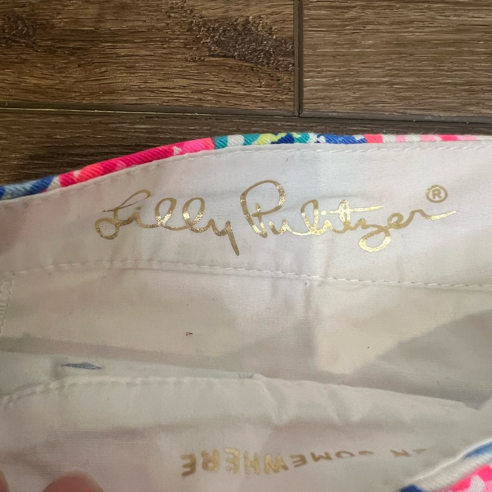 Lilly Pulitzer 5" Buttercup Shorts "Beach Please" - Picture 4 of 12